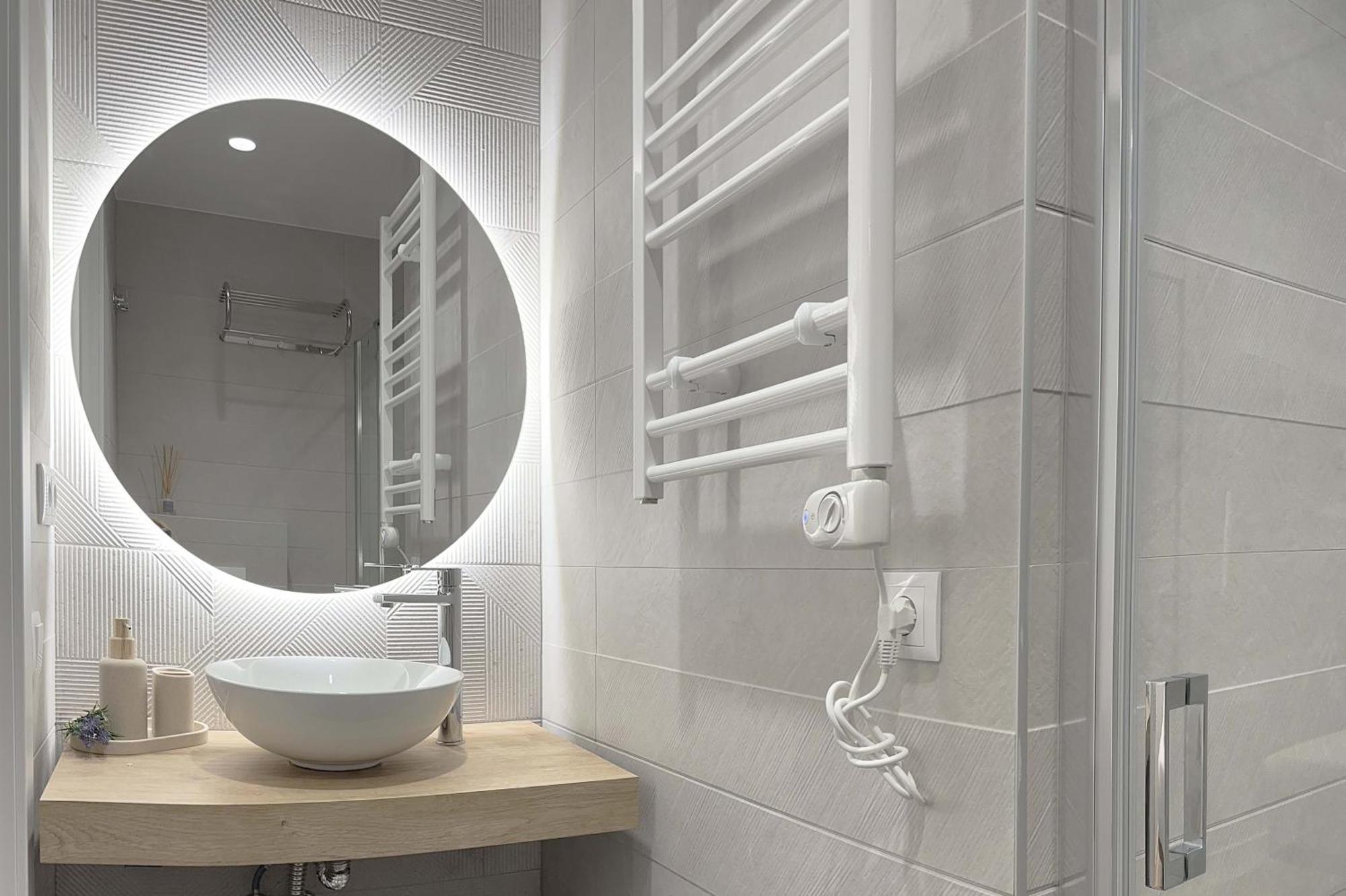 Boutique Plaza Catalonia Suites Cornella Cornellà de Llobregat Zewnętrze zdjęcie